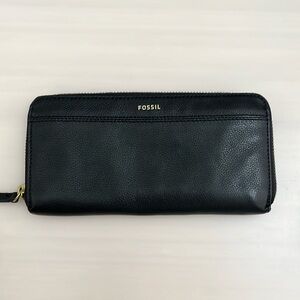 Fossil Black Leather Zip Around Wallet